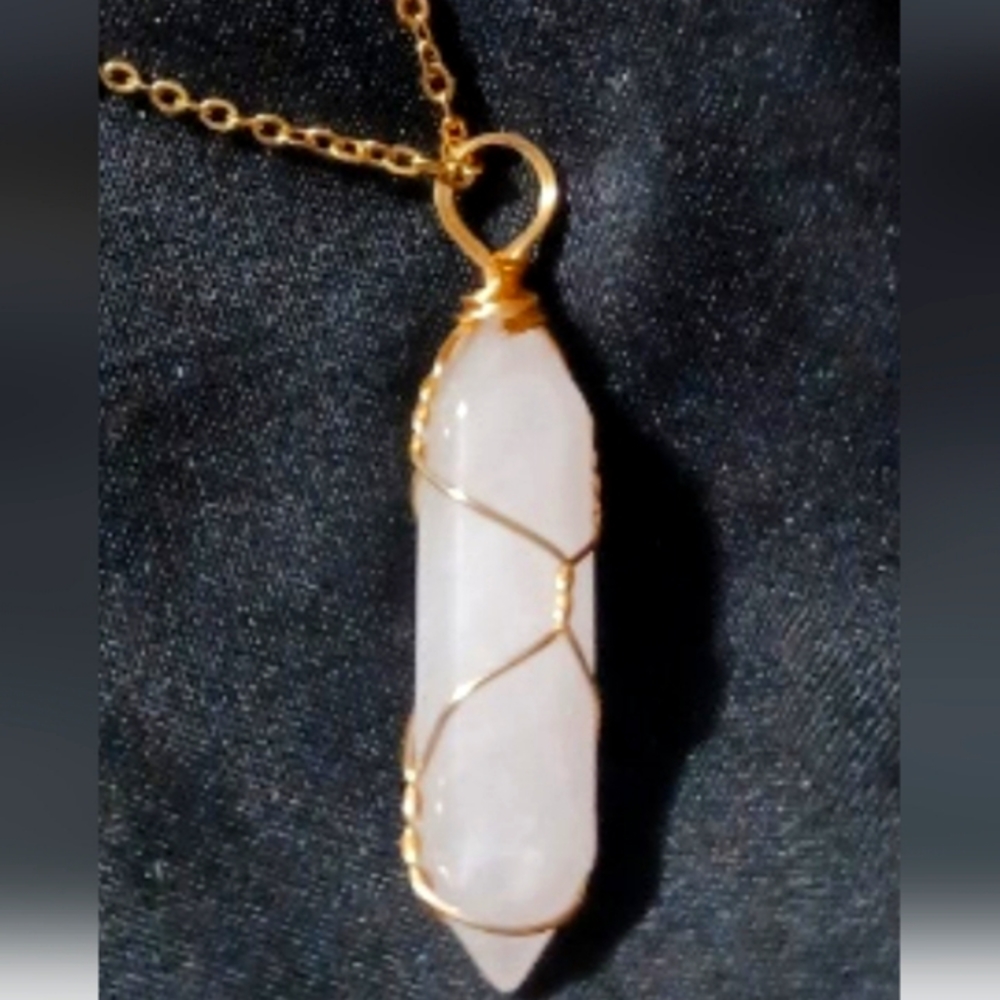 💐Pink Healing Crystal Cage Necklace💐